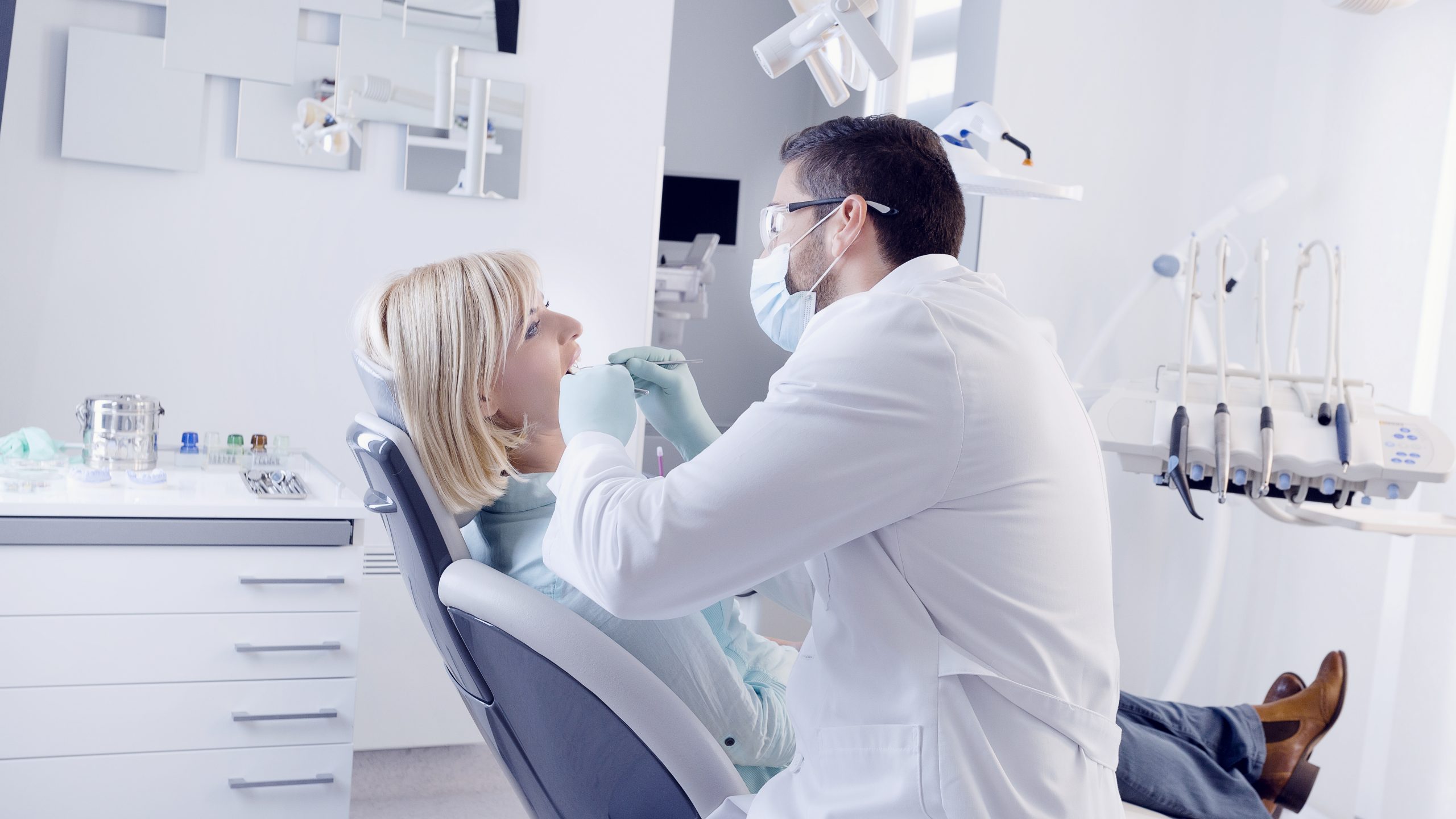 Dentist in Springfield, TN