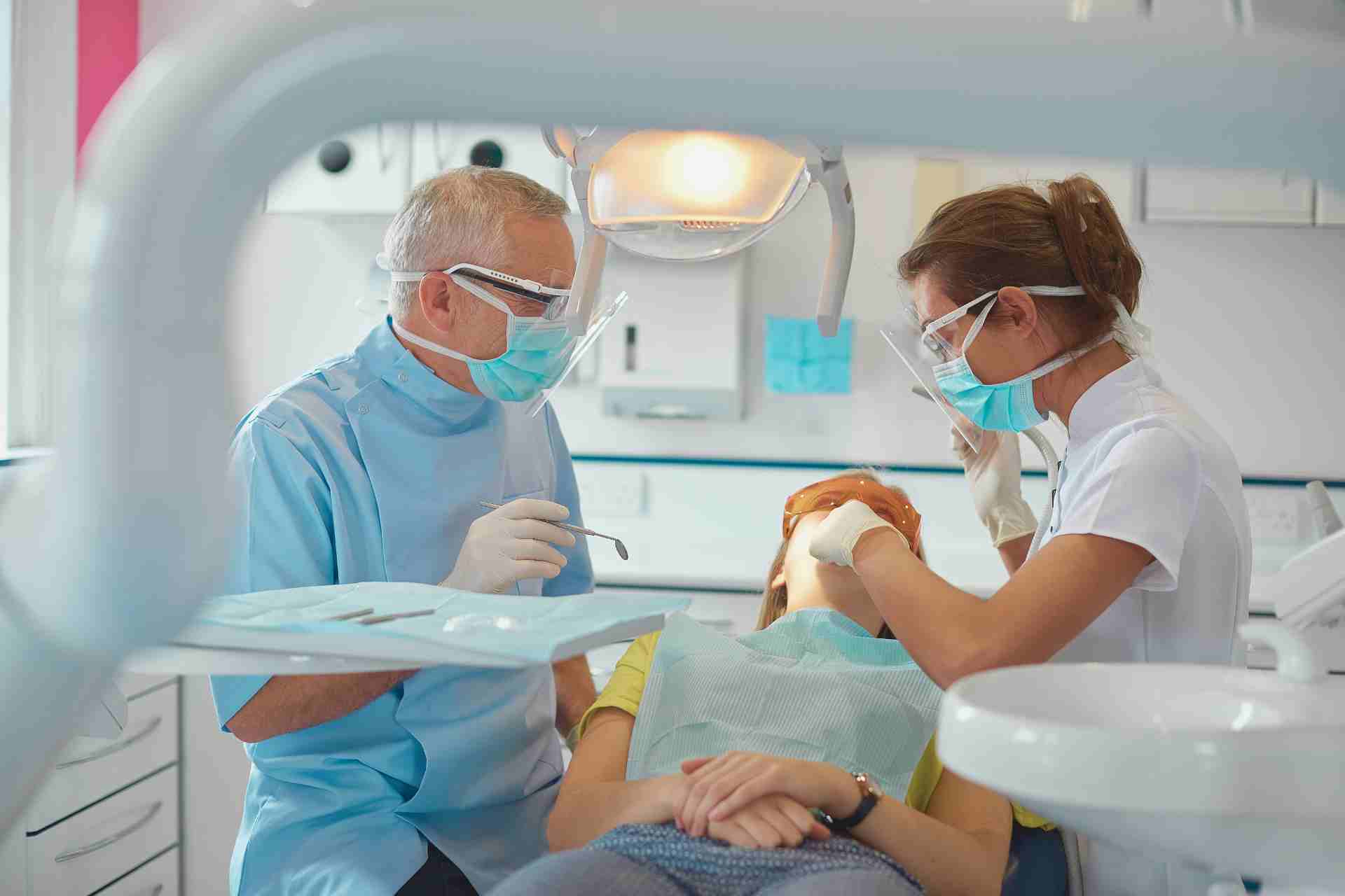 Dentist in Springfield, TN